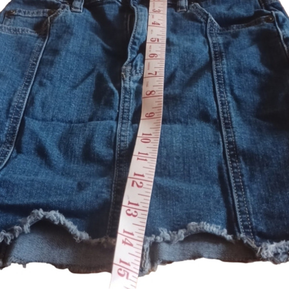 ZEE Gee Why Denim Skirt, Size 26 - Perfect with fall flannel and tights! - Picture 8 of 9